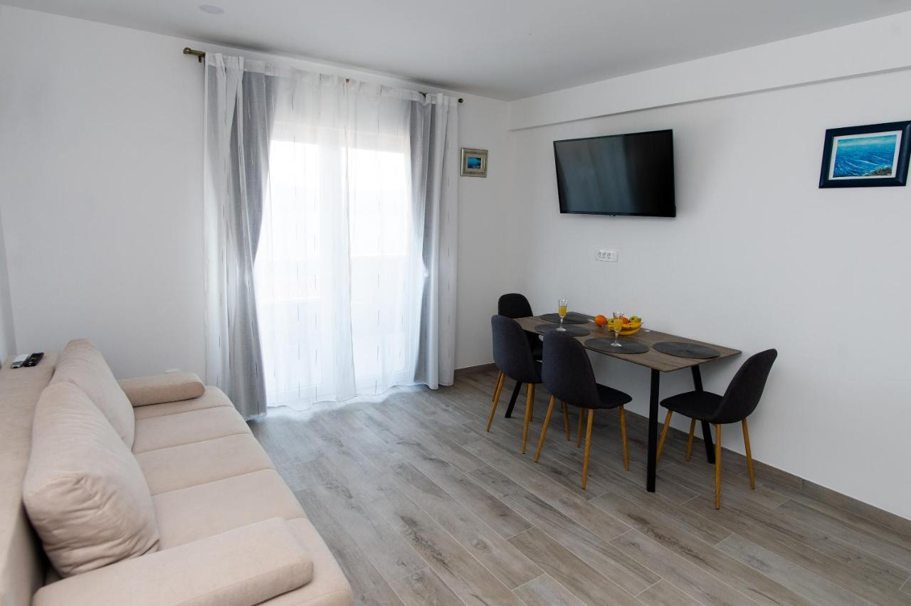 Exclusive Villa Almissa With Swimming Pool And Sea View Lokva Rogoznica Exterior photo