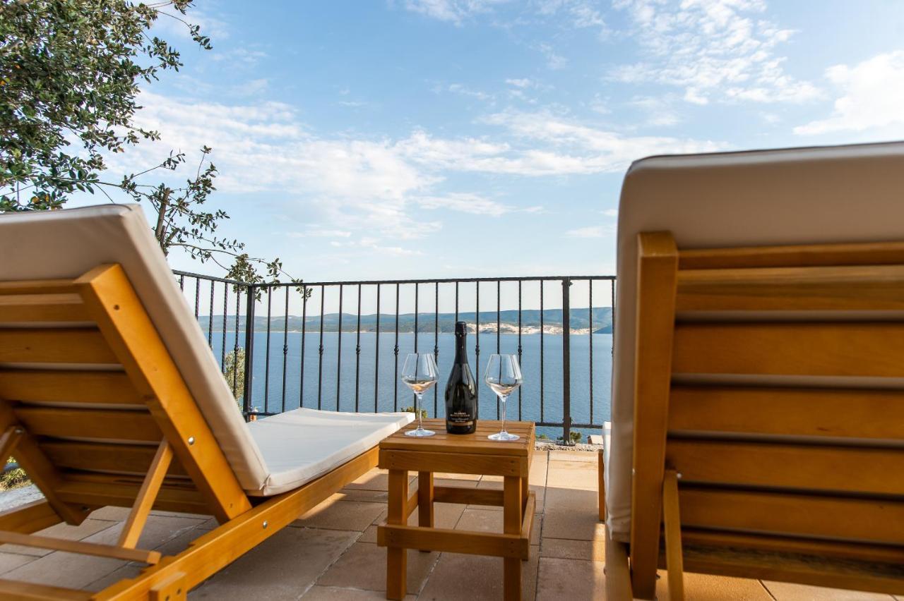 Exclusive Villa Almissa With Swimming Pool And Sea View Lokva Rogoznica Exterior photo
