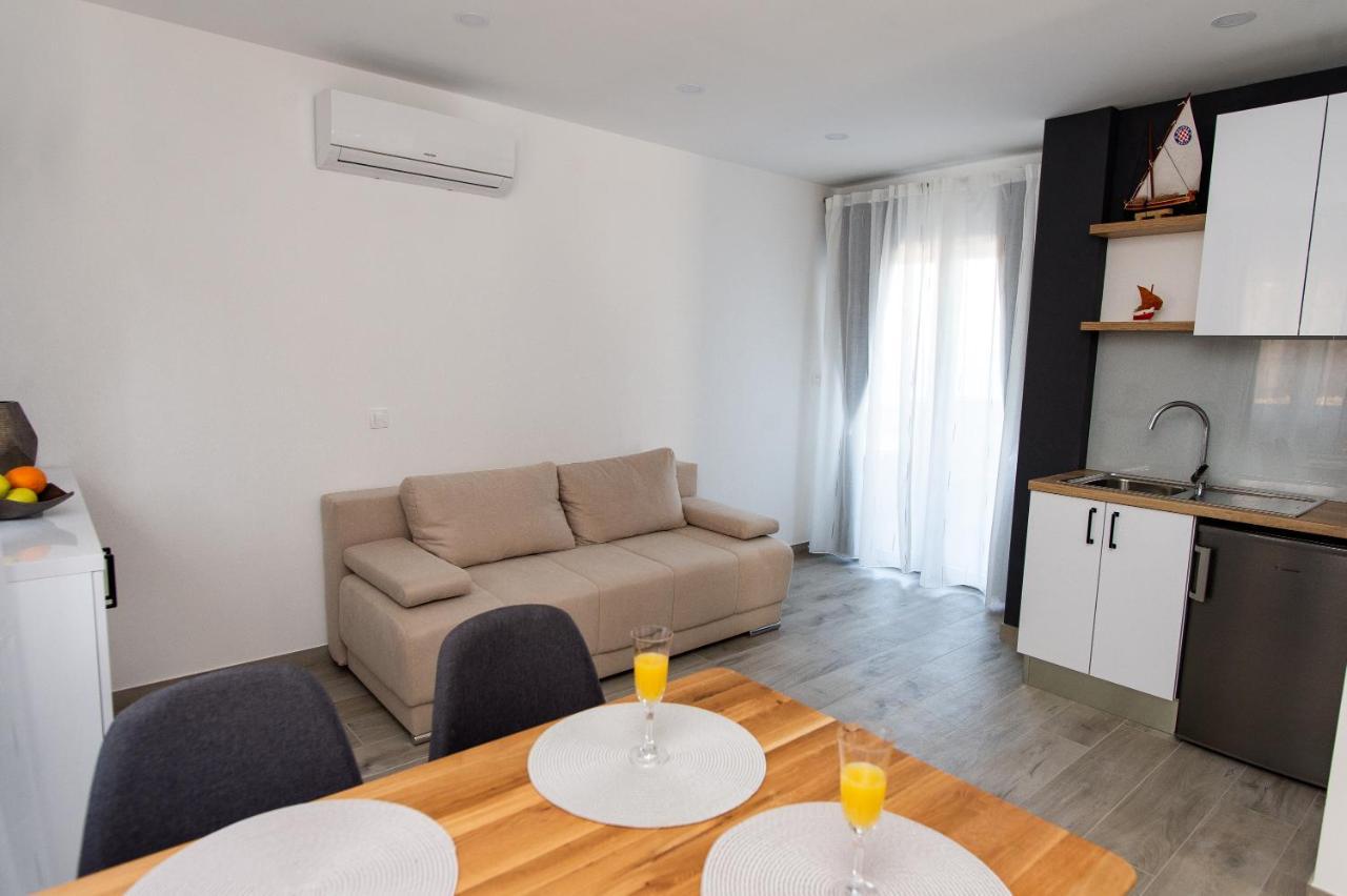 Exclusive Villa Almissa With Swimming Pool And Sea View Lokva Rogoznica Exterior photo