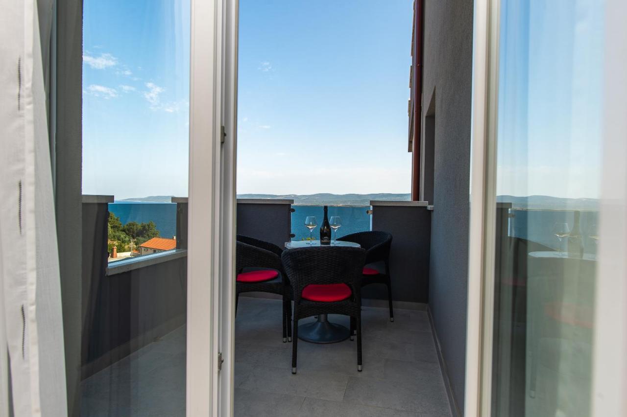 Exclusive Villa Almissa With Swimming Pool And Sea View Lokva Rogoznica Exterior photo